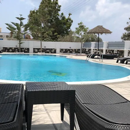 Blackcoast Santorini Hotel Perivolos (Santorini)