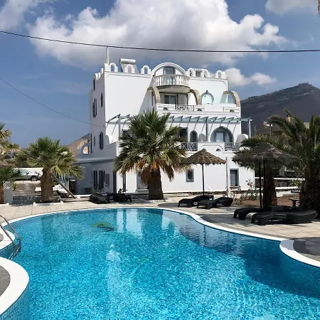 Blackcoast Santorini Hotel *