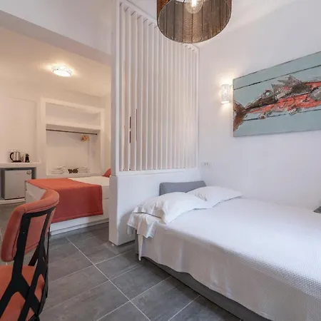 Hotel Blackcoast Santorini *