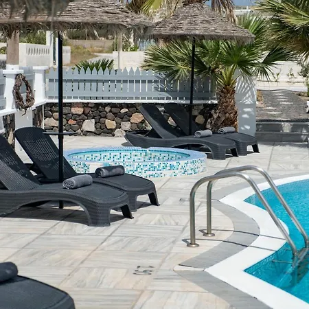 Hotel Blackcoast Santorini *