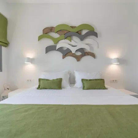Hotel Blackcoast Santorini *